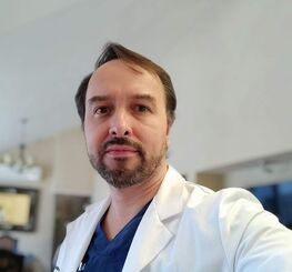 medicos neurocirugia monterrey Alejandro Flores Quintanilla - Neurocirujanos en Monterrey