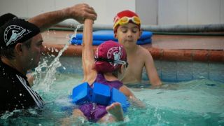 clases natacion bebes monterrey Urueta Escuela de Natación