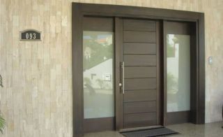 Puertas Renueve la vista de su casa o negocio con una puerta principal.