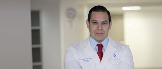 clinicas ets monterrey Dr. Roberto Garza Cortes UROLOGO en Monterrey